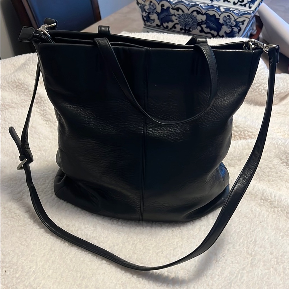 HOBO Black Leather Tote Bag two top handles w/shoulder strap 3 compartments